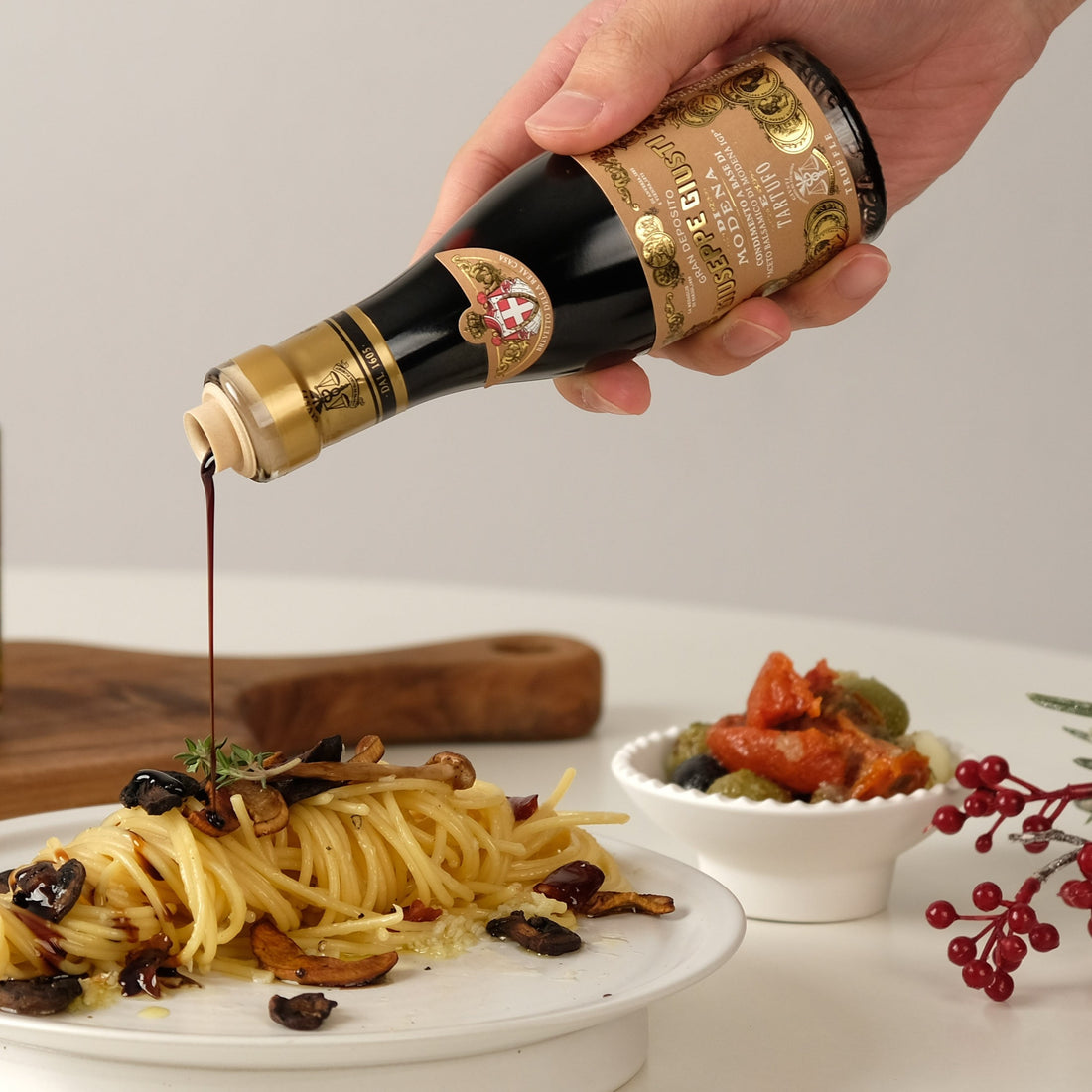 Condiment with Balsamic Vinegar of Modena and Truffle